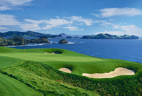 Kauri CliffsHole 7 with Cavalli Islands