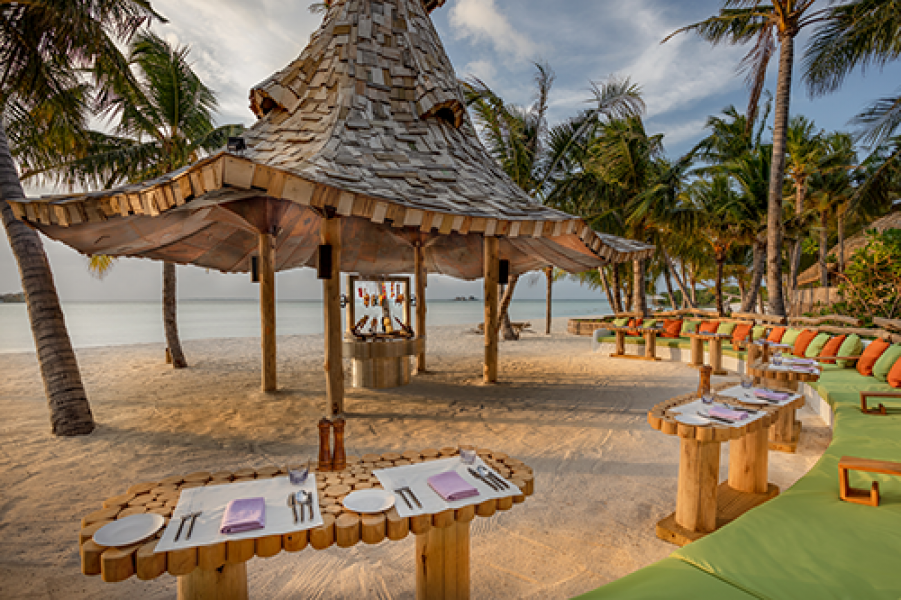 Soneva Jani So Primitive Restaurant diners view taken by Sandro Bruecklmeier