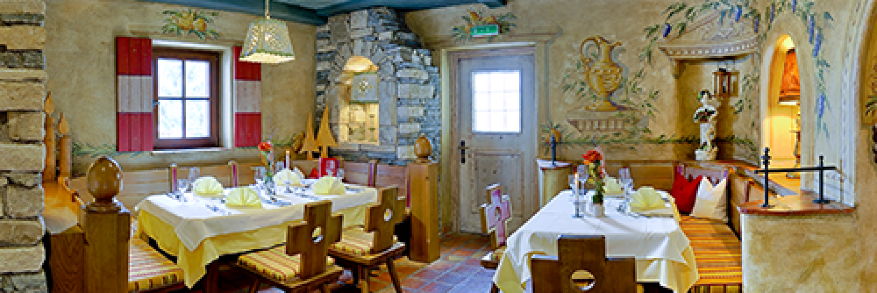 Restaurant Roter Salon2