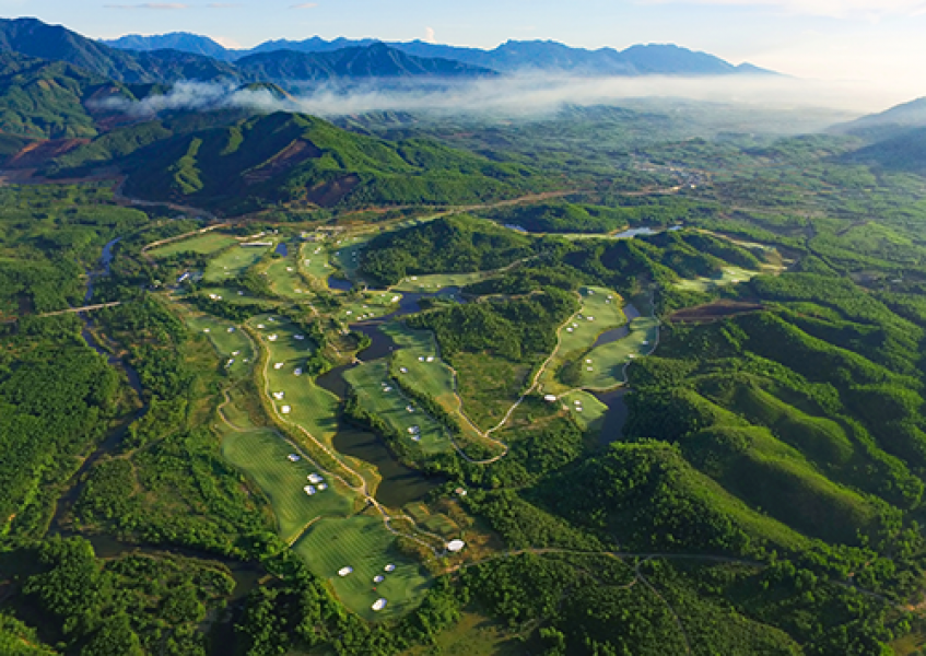 http www.banahillsgolf.com wp content uploads 2015 11 Ba Na Hills Golf Club whole course