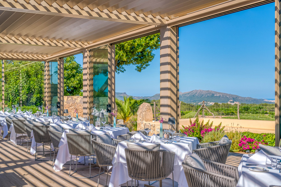 Splendid view of Arta from Fine Dining Restaurant Carrossa