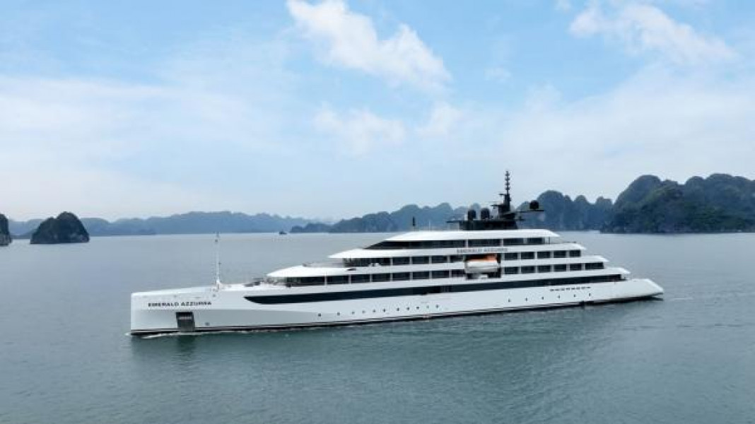 Emerald Azzurra Ha Long Bay2