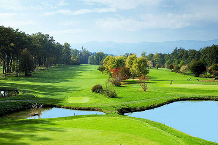 10 gruen 9 mit fairway 7 und 11 R members