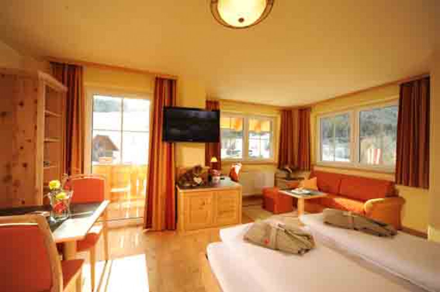 GrizzlyResort12110962