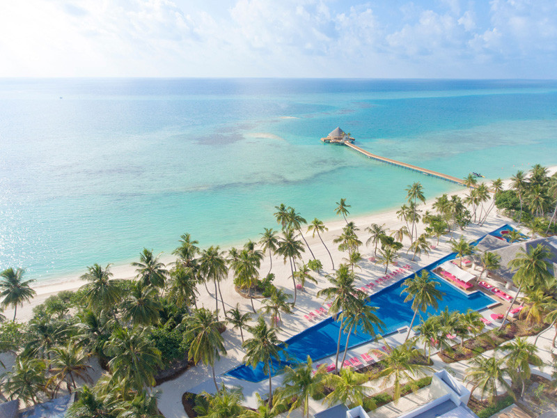 Kandima Breeze Pool Beach Area