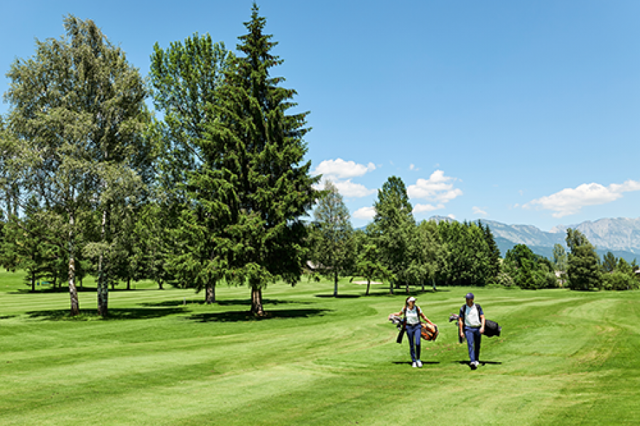 Paar am Golfplatz 3 c Armin Walcher6