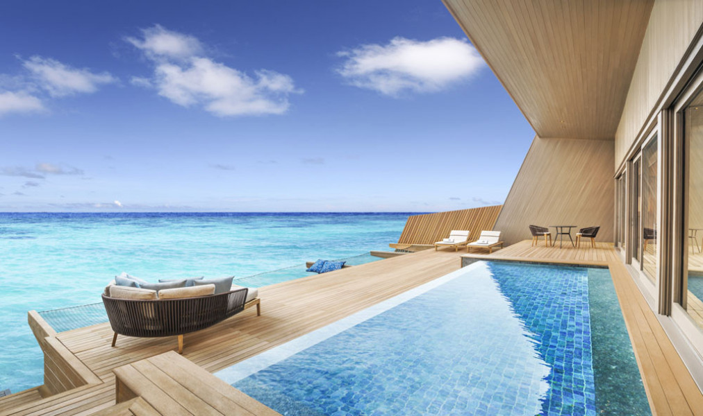 strMLEXRgr 195103 Overwater Villa with Pool Deck 