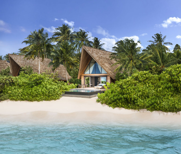 strMLEXRex 195091 Beach Villa with Pool Exterior 