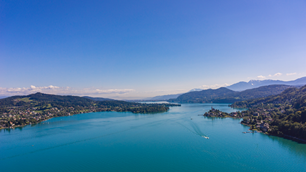 Luftaufnahme Worthersee mit Maria Worth cwoerthersee3.com Steinthaler Gert