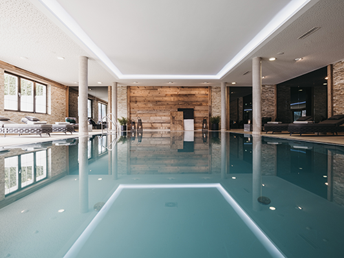 vaya zillertal wellness indoor pool2