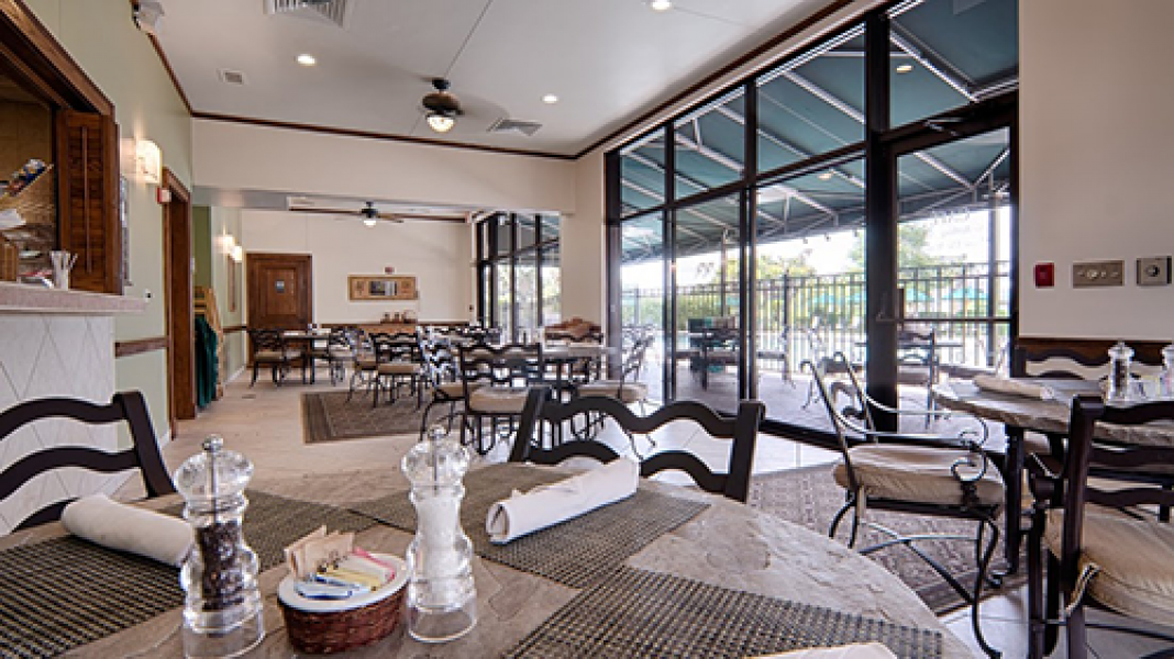 terracecafeinterior3